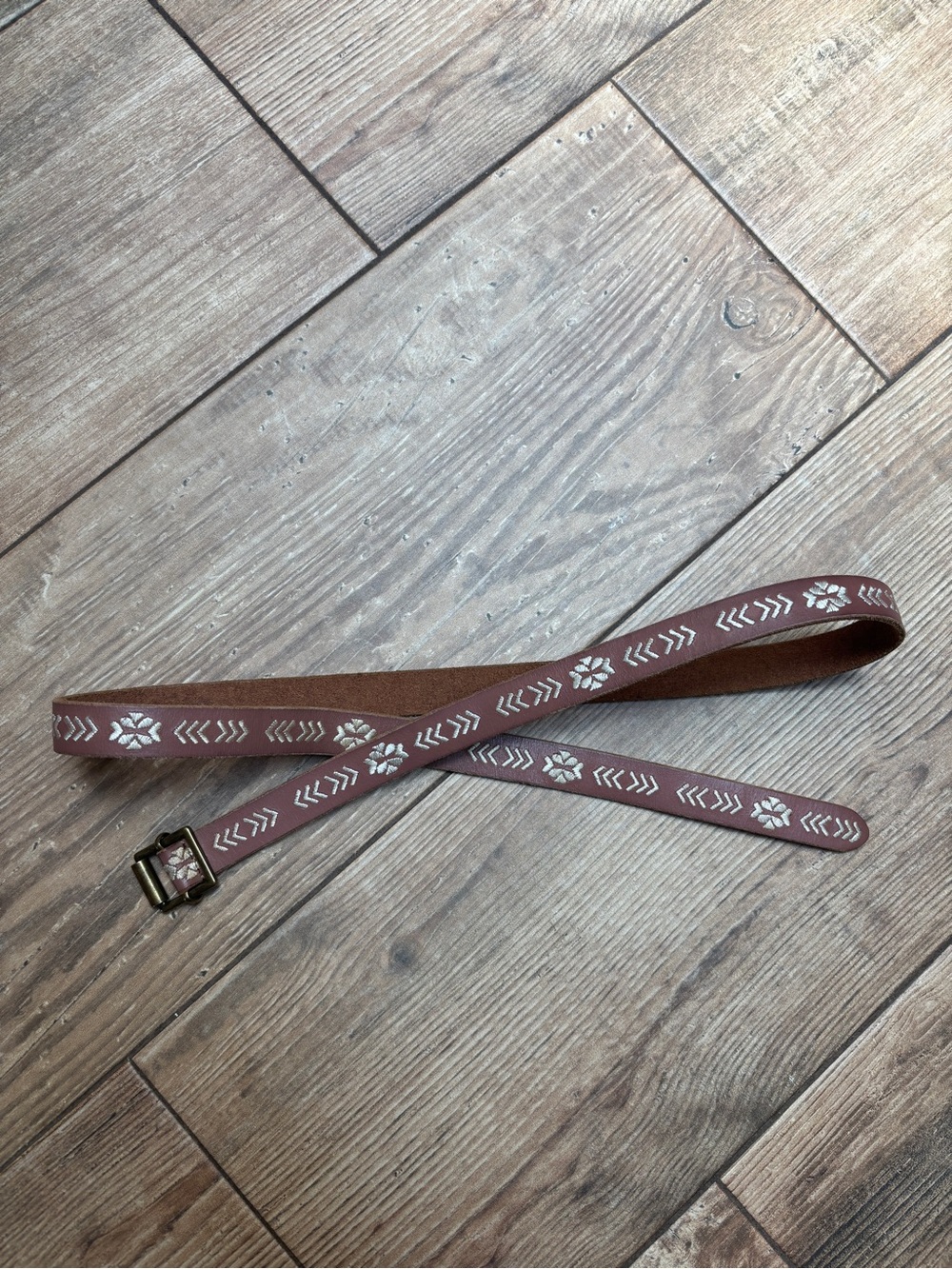 Lucky Brand Brown Leather Belt with White Embroidered Motifs